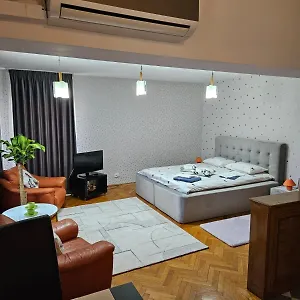 https://studio-margot-centre-bucharest.bucharesthotelsnow.com